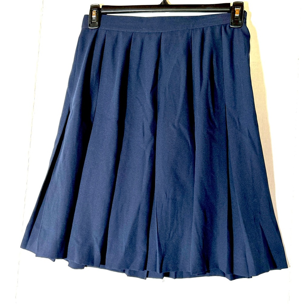 Liz Claiborne Skirt. Like new!